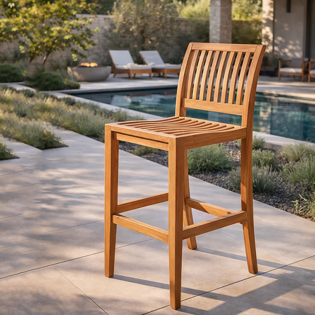 8058269113797_Sgabello-alto-da-esterno-in-Legno-Teak-Tabouret-Lifestyle_11zon.jpeg (41336407)